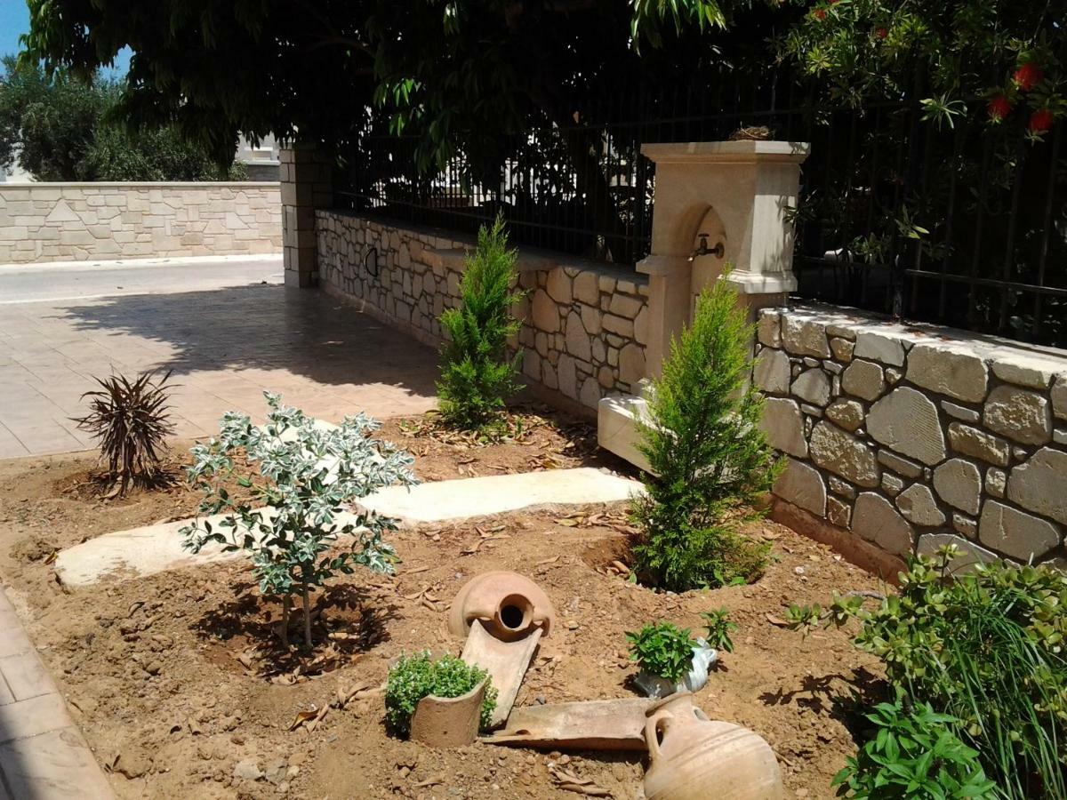 Father'S House In Kissamos Korfalonas Exterior foto